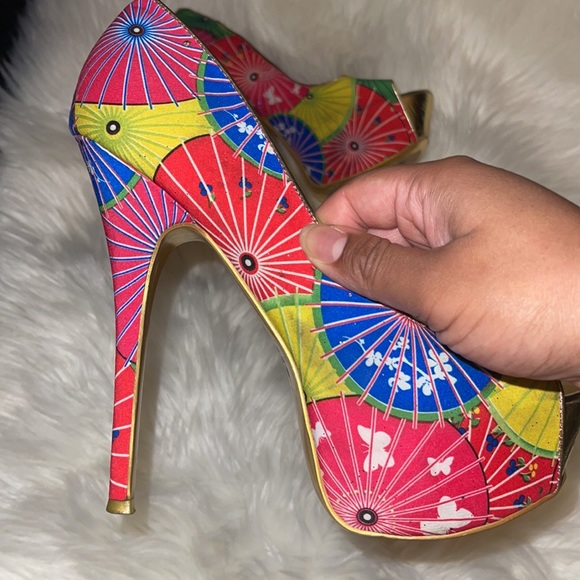 Peep Toe Platform Heels 👠 - Picture 2 of 8